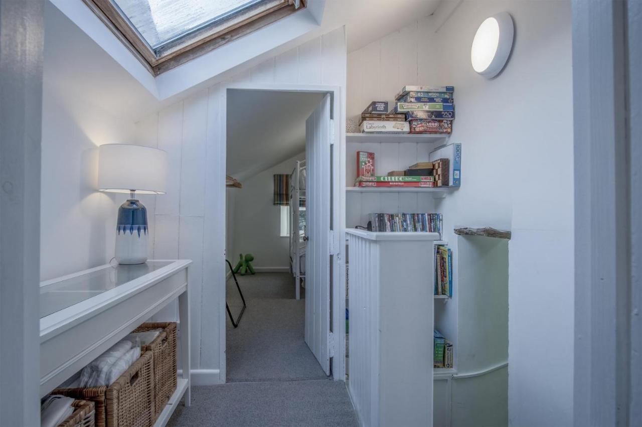 Caleb'S Cottage - 4 Bedroom Cottage - Solva Εξωτερικό φωτογραφία