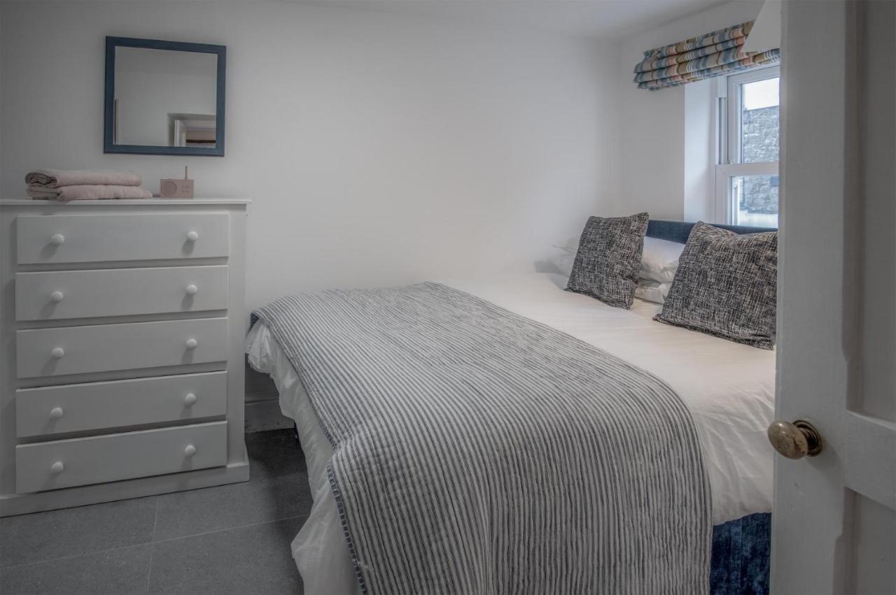 Caleb'S Cottage - 4 Bedroom Cottage - Solva Εξωτερικό φωτογραφία