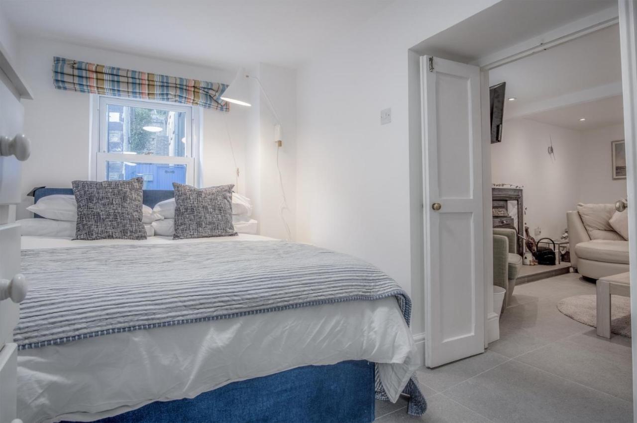Caleb'S Cottage - 4 Bedroom Cottage - Solva Εξωτερικό φωτογραφία