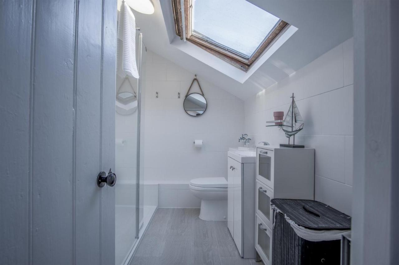 Caleb'S Cottage - 4 Bedroom Cottage - Solva Εξωτερικό φωτογραφία