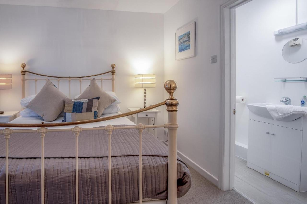 Caleb'S Cottage - 4 Bedroom Cottage - Solva Εξωτερικό φωτογραφία
