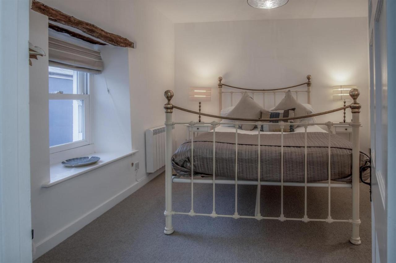 Caleb'S Cottage - 4 Bedroom Cottage - Solva Εξωτερικό φωτογραφία