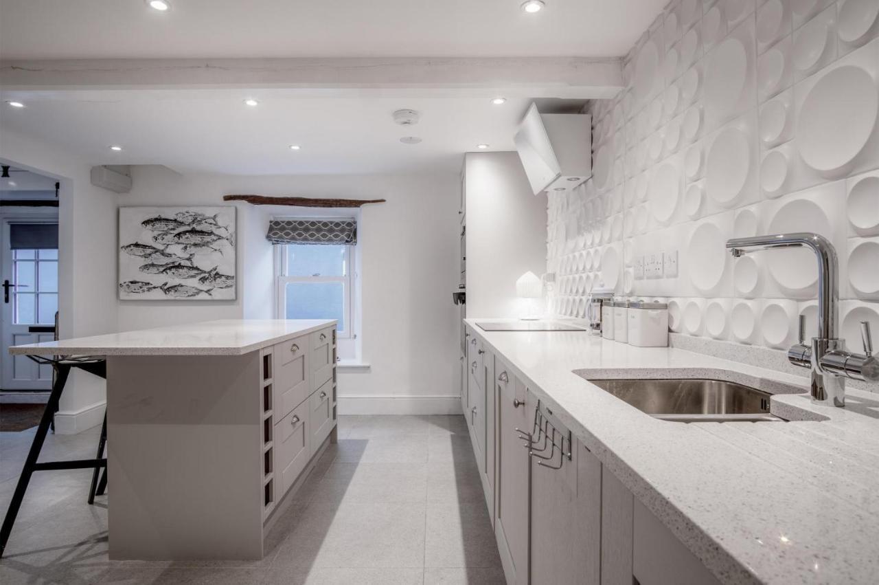 Caleb'S Cottage - 4 Bedroom Cottage - Solva Εξωτερικό φωτογραφία