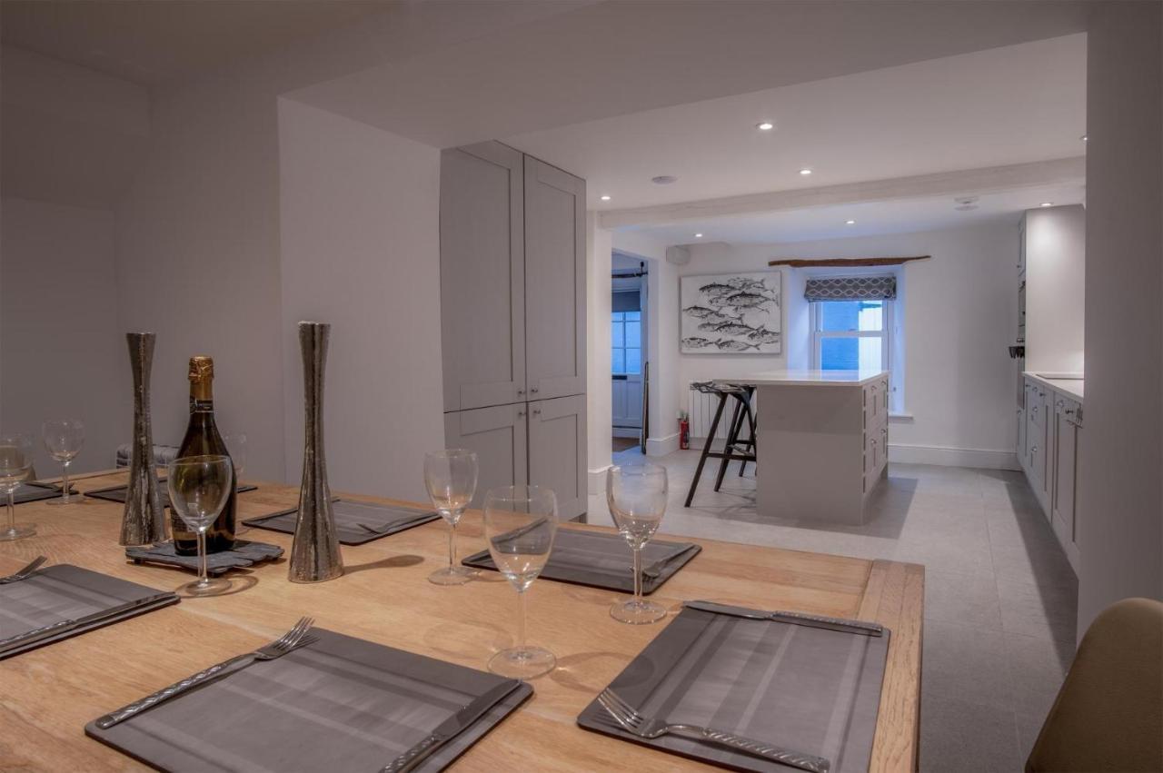 Caleb'S Cottage - 4 Bedroom Cottage - Solva Εξωτερικό φωτογραφία